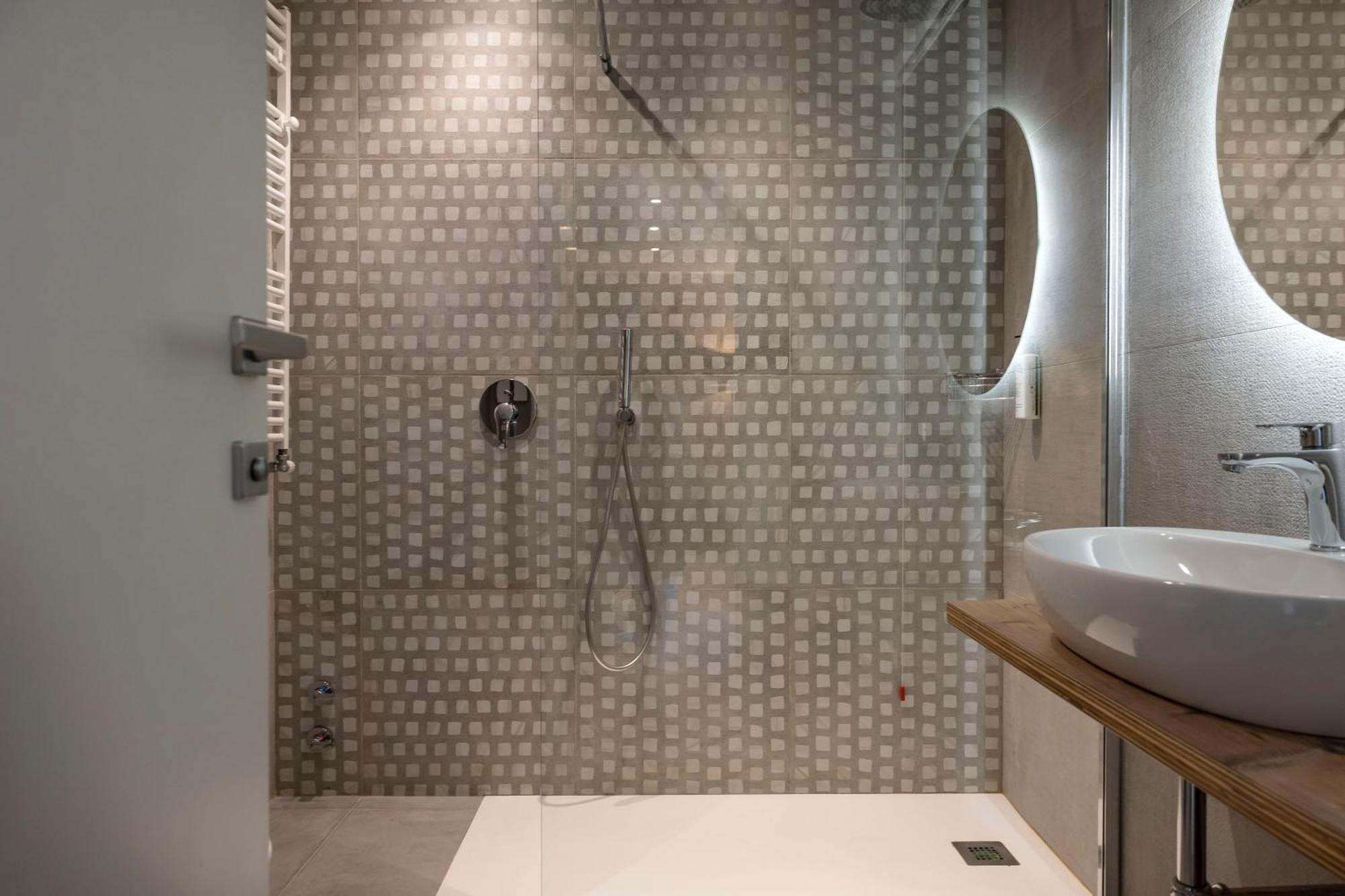 אסיאגו Linta Hotel Wellness & Spa חדר תמונה